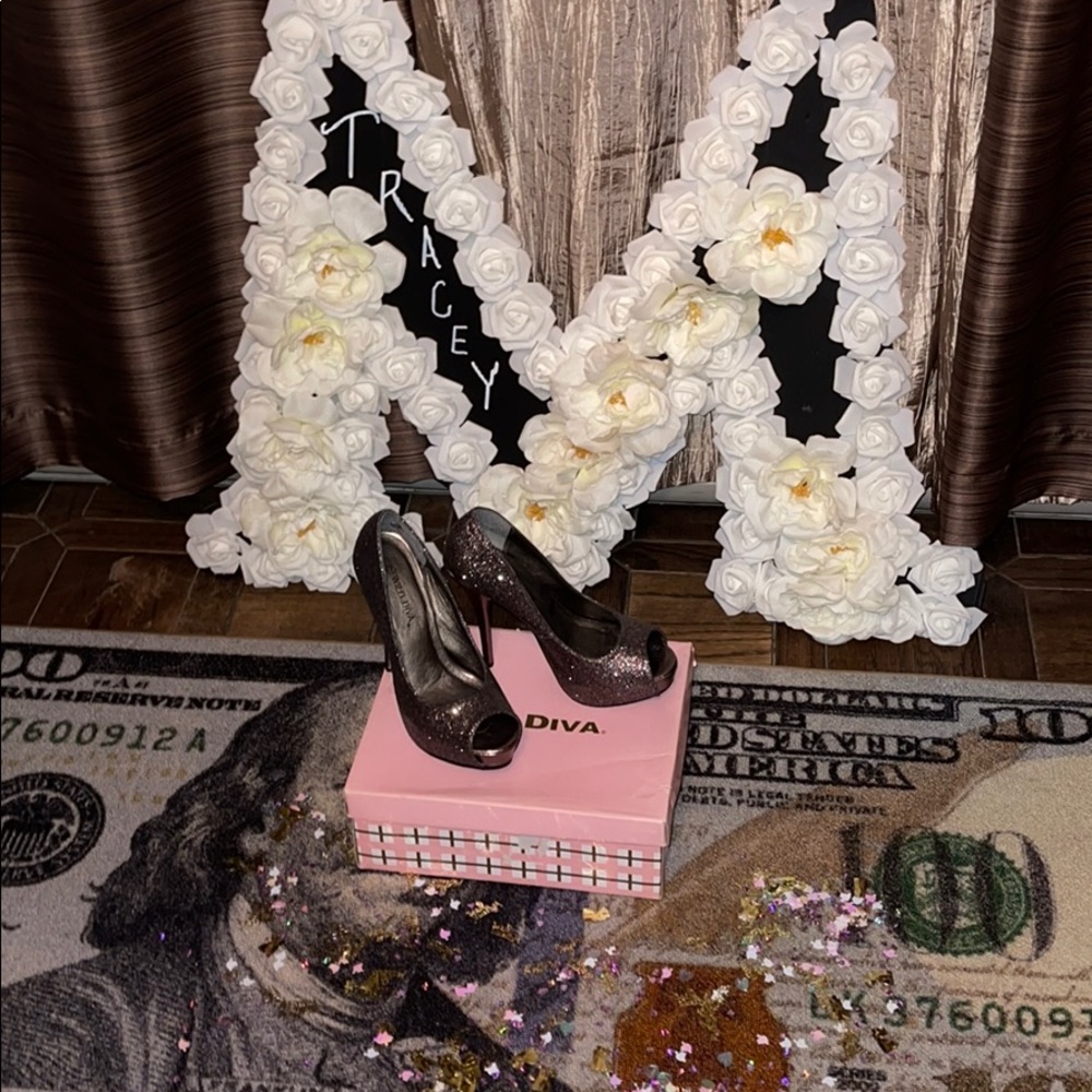 Shimmer purple peep toe pump